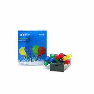 SERIE DE 10 LUCES LED MULTICOLOR TIPO GLOBO, CABLE VERDE, FUNCIONA CON 2AA  BATERÍAS (NO INCLUIDAS)