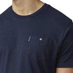5697683-2.jpg