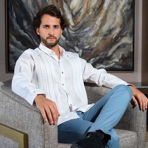 Guayabera Armando Manzanero Quiero Amarte Manga Larga