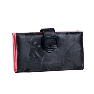 Cartera Crabtree con Broche